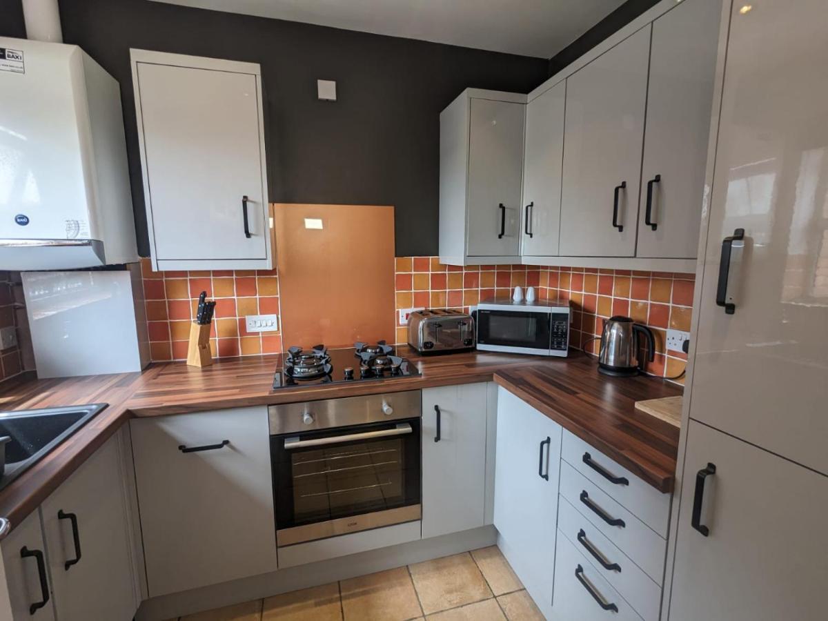 Stylish Modern Apartment, Free Secure Parking Allesley المظهر الخارجي الصورة