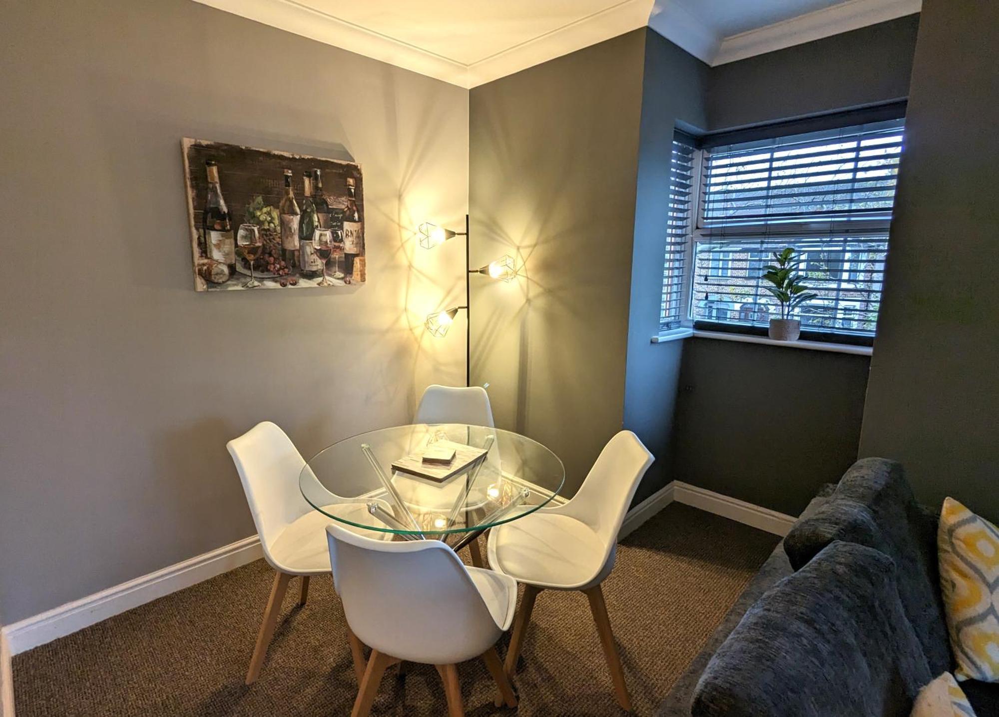 Stylish Modern Apartment, Free Secure Parking Allesley المظهر الخارجي الصورة